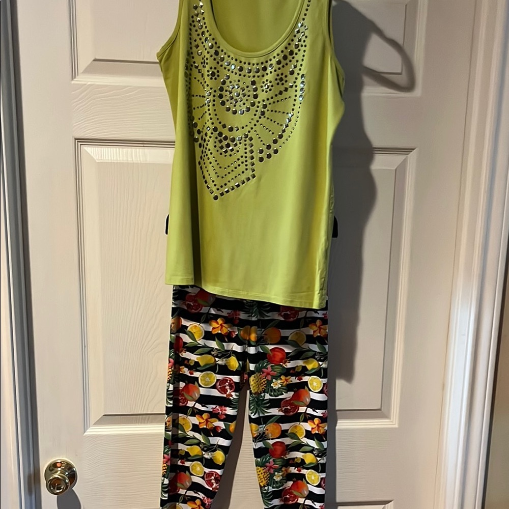 Vibrant Fruit Print Leggings